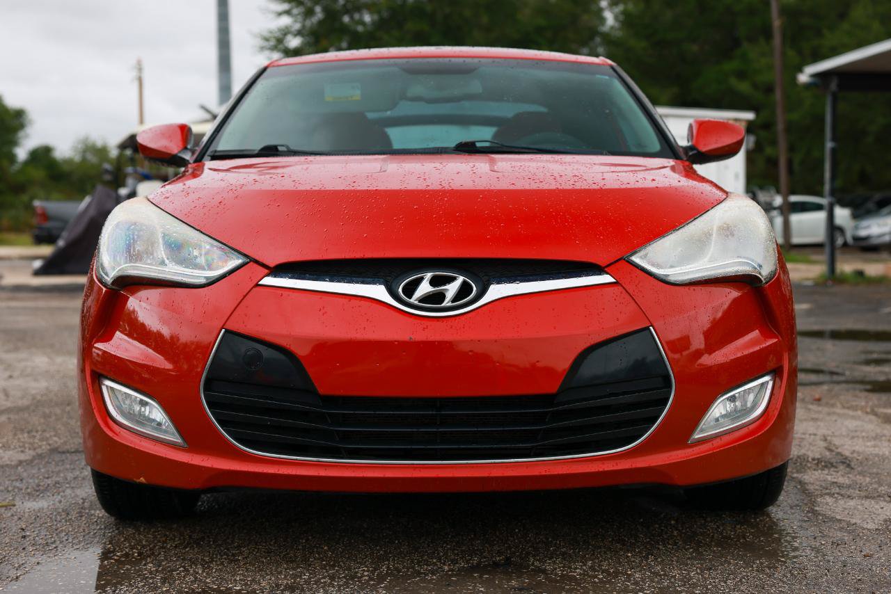 Used 2013 Hyundai Veloster w/ Style Pkg FWD image 17