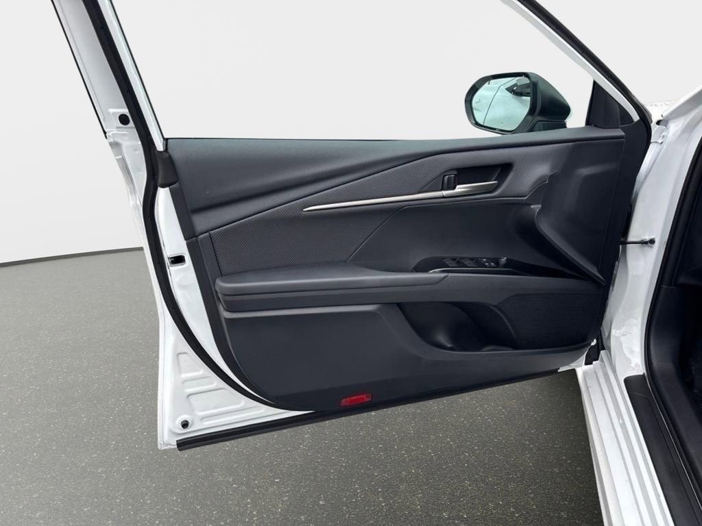 New 2026 Toyota Camry SE image 10