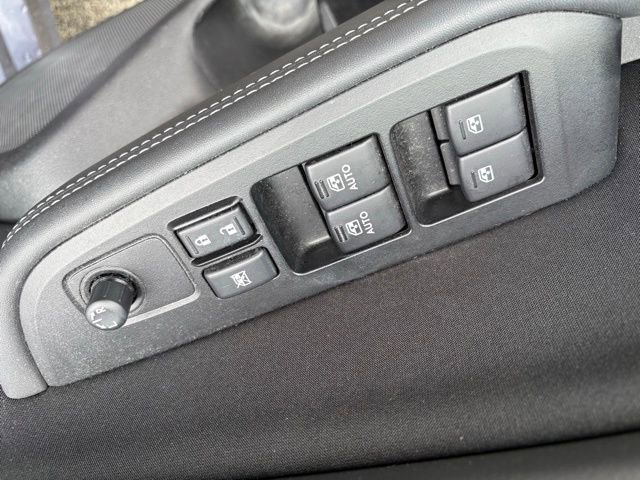 Used 2017 Subaru Legacy 2.5i Premium image 12