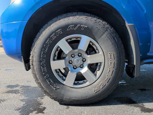 Used 2013 Nissan Frontier PRO-4X image 21