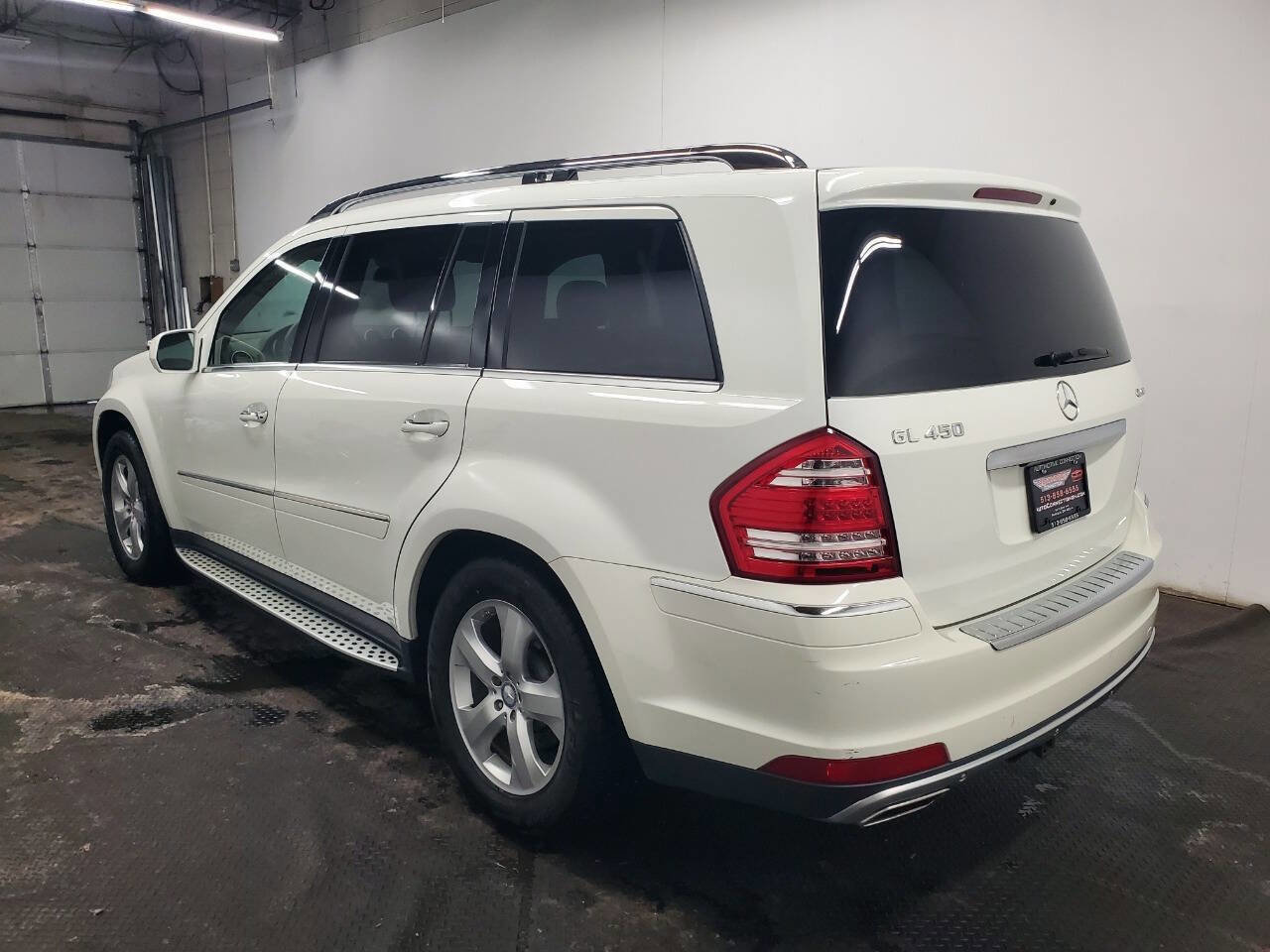Used 2010 Mercedes-Benz GL 450 4MATIC image 5