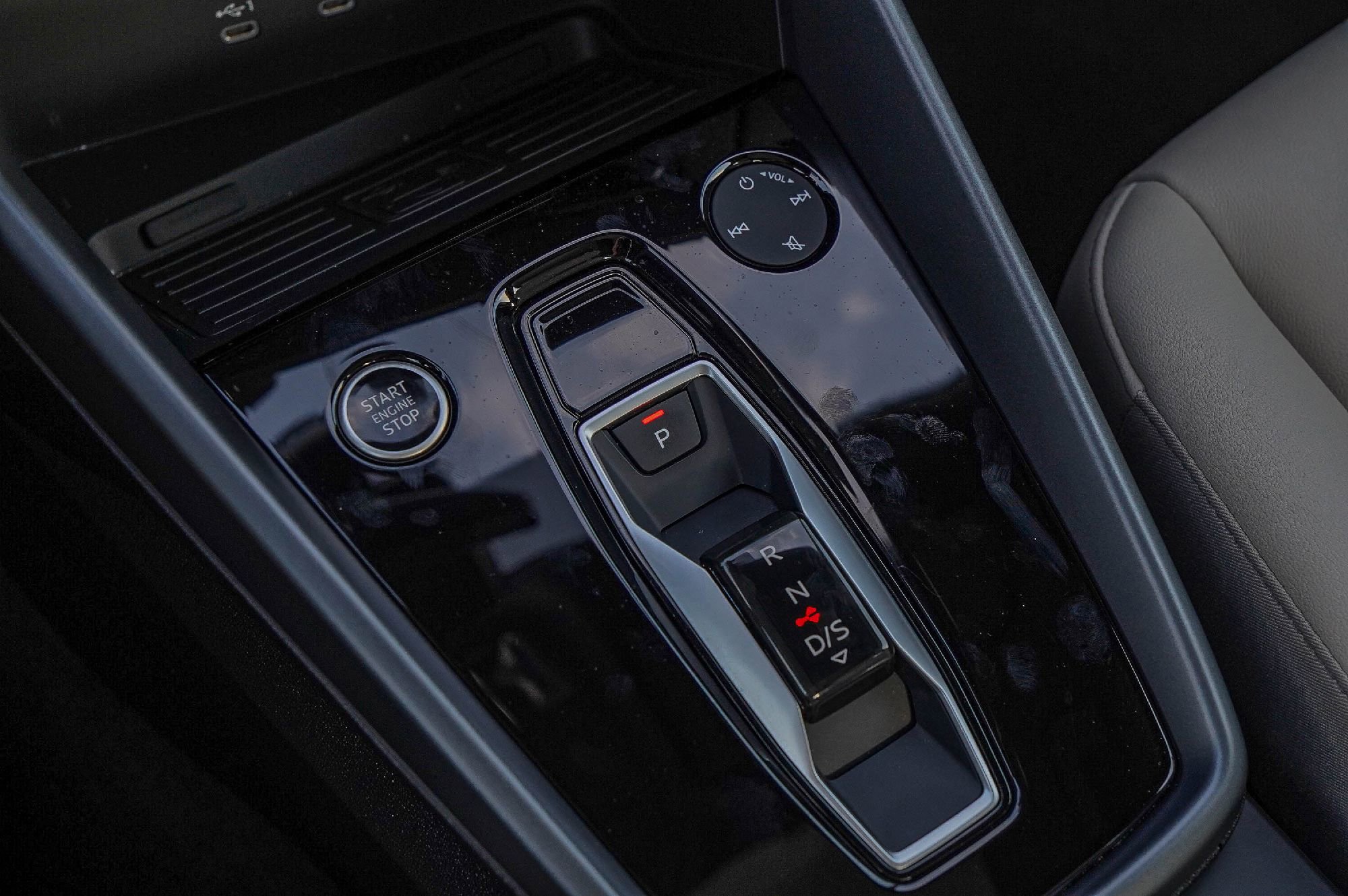 Certified 2025 Audi A3 2.0T Premium w/ Convenience Package image 20