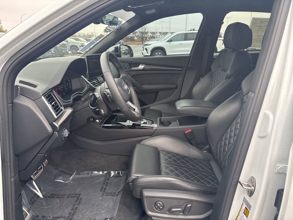 Used 2024 Audi SQ5 Premium Plus image 13