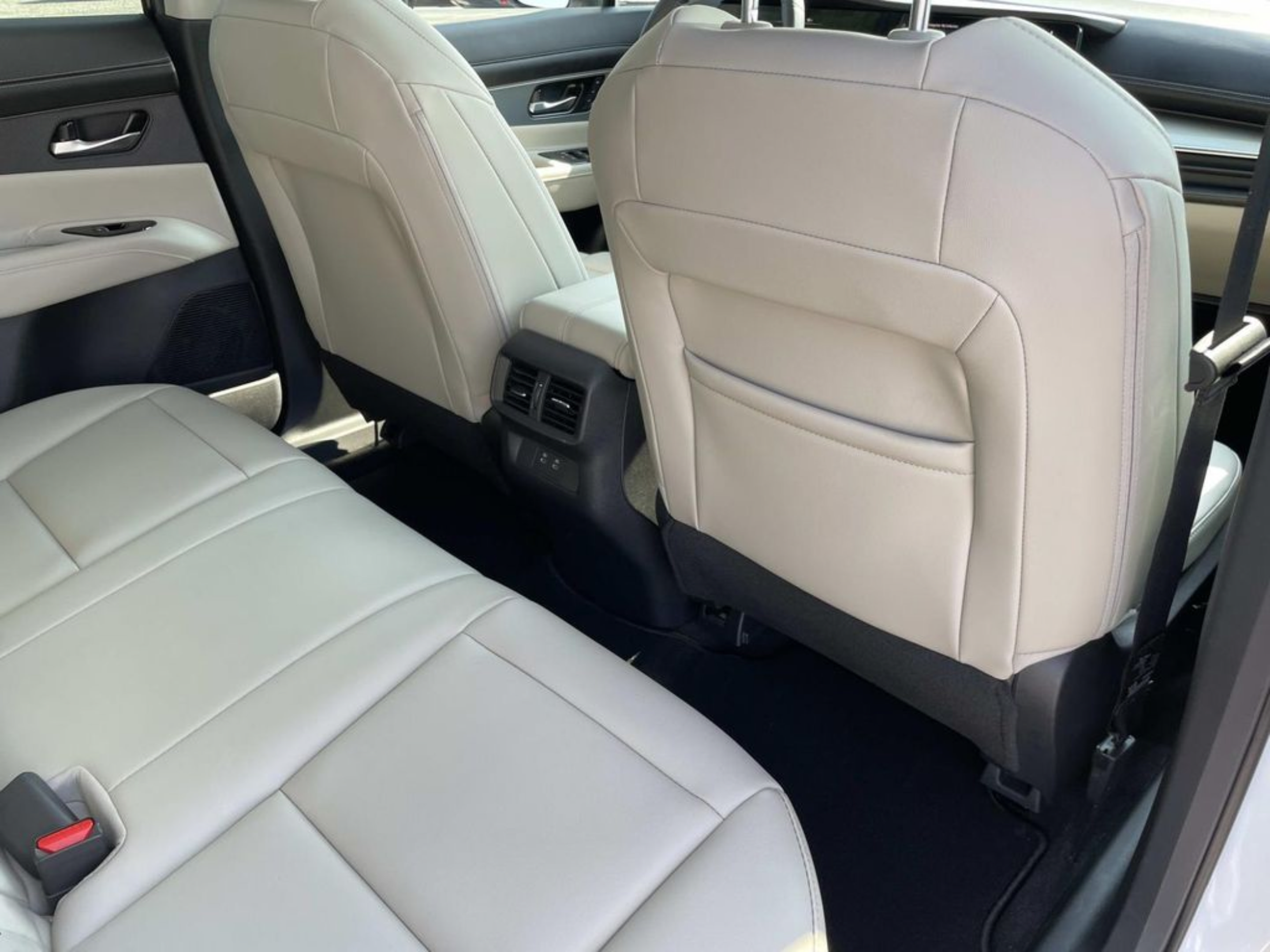 Used 2025 Nissan Murano SL w/ Cargo Package AWD/4WD image 16