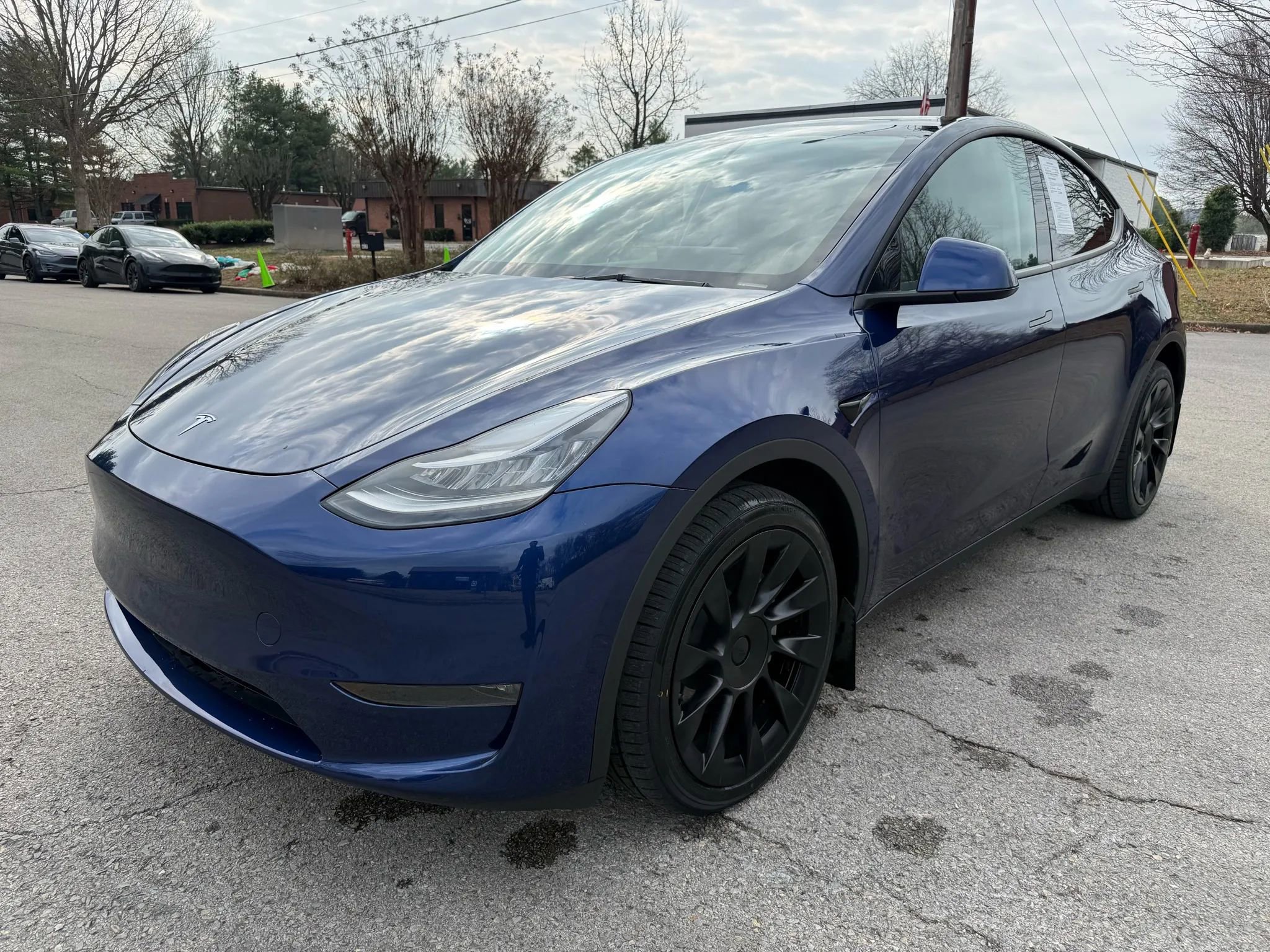 Used 2023 Tesla Model Y Long Range image 9