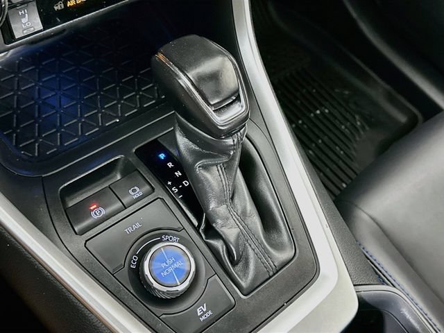 Used 2024 Toyota RAV4 XSE AWD/4WD image 19