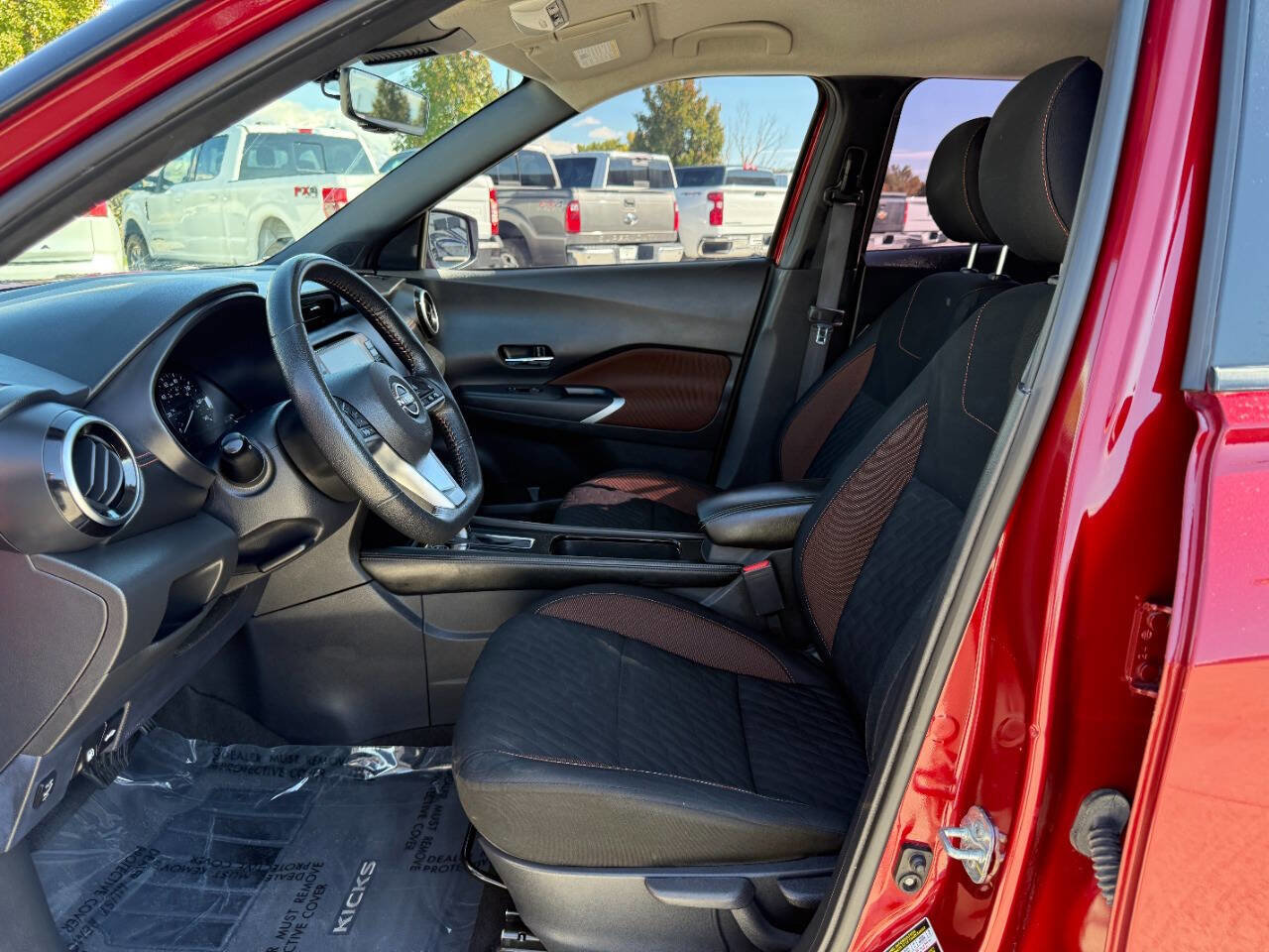 Used 2022 Nissan Kicks SR w/ Interior Electronics Package image 16