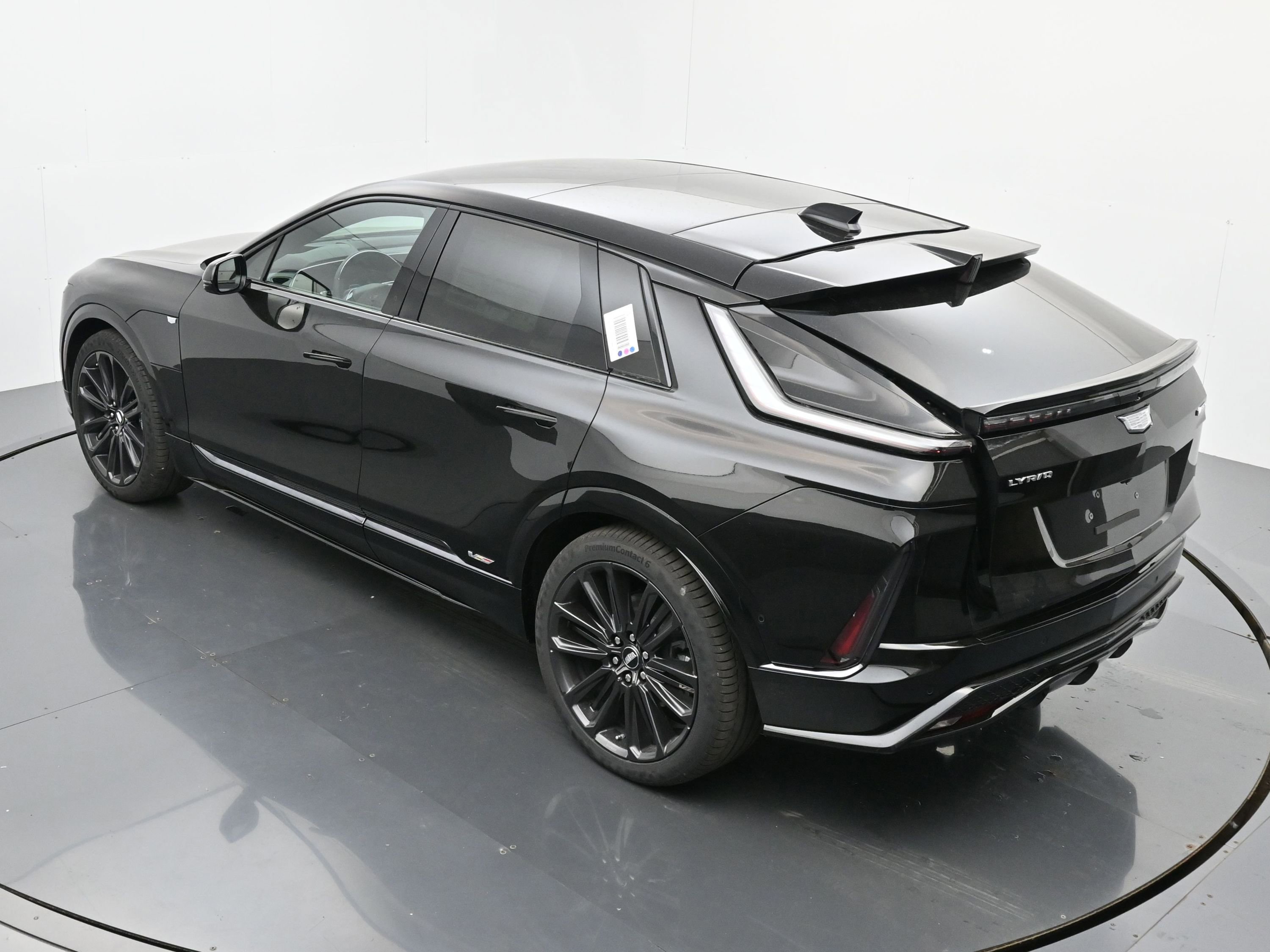 New 2026 Cadillac Lyriq V image 25