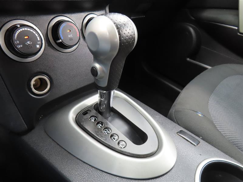 Used 2013 Nissan Rogue S FWD image 18