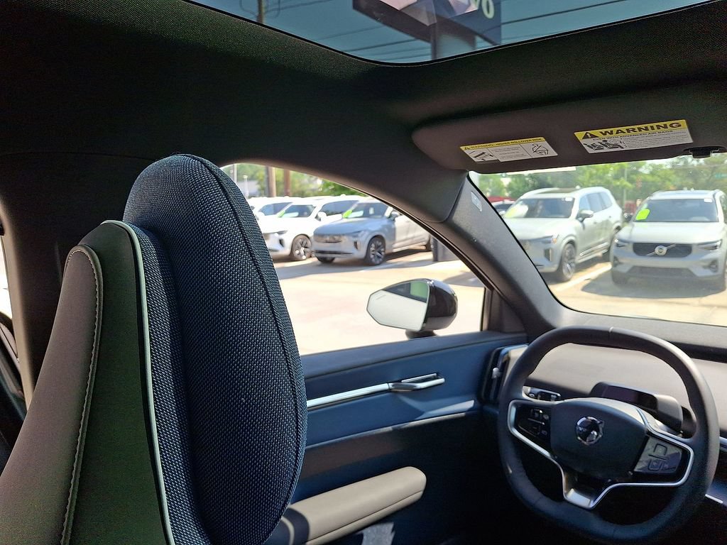 New 2025 Volvo EX30 Plus w/ Protection Package Premier AWD/4WD image 15