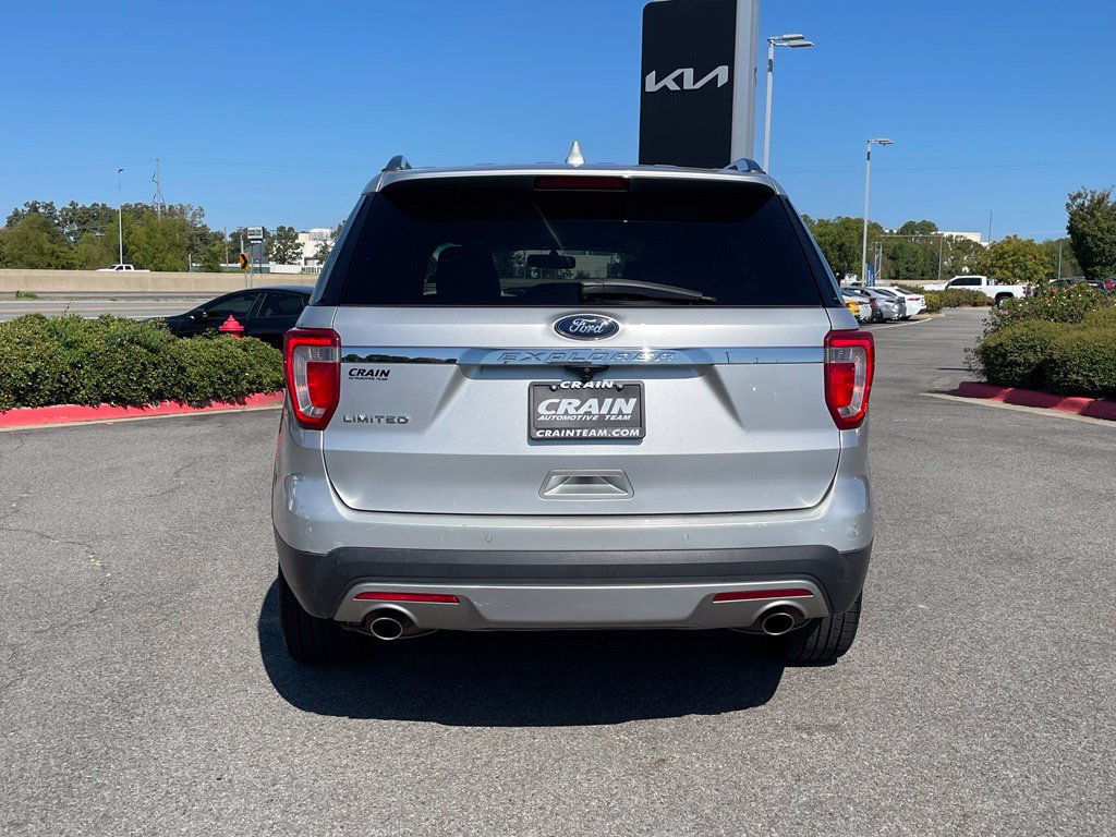 Used 2017 Ford Explorer Limited FWD image 6