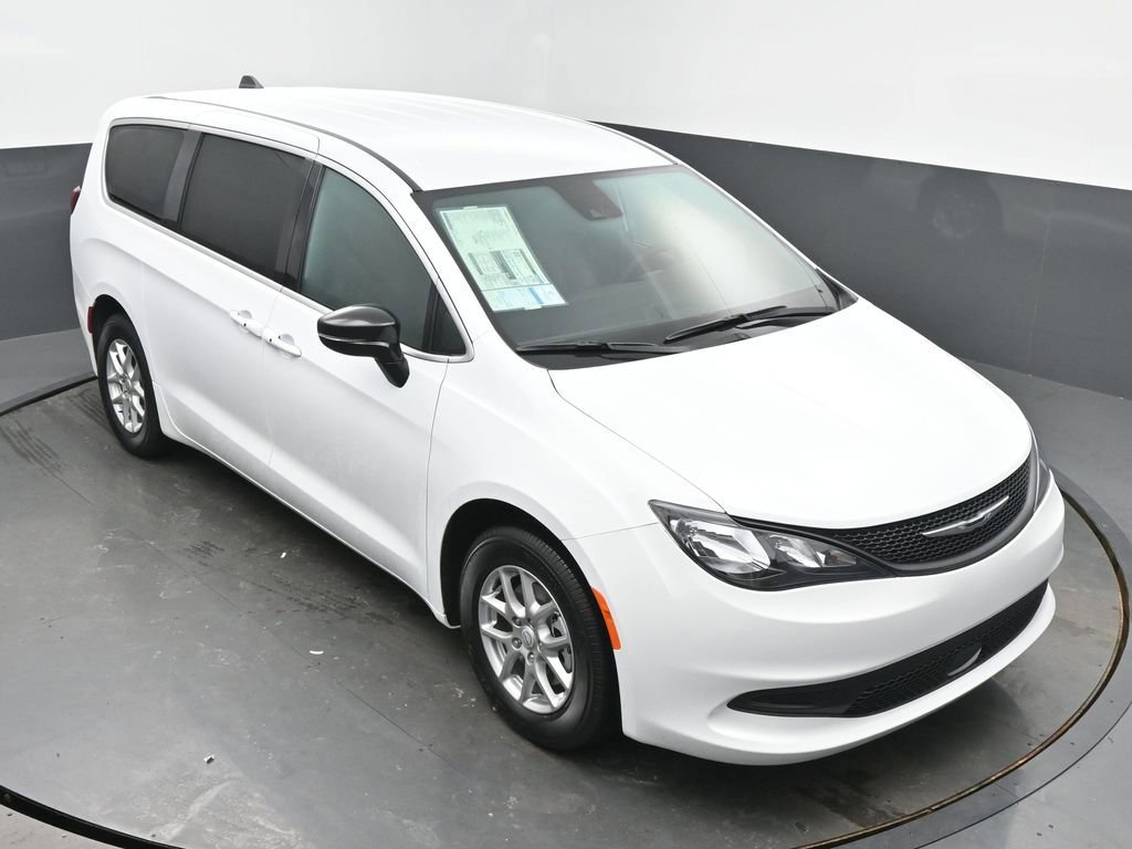 New 2026 Chrysler Voyager LX FWD image 44