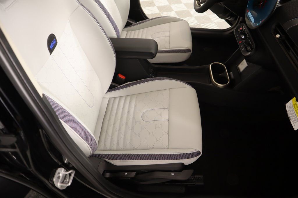 New 2025 MINI Cooper S image 14