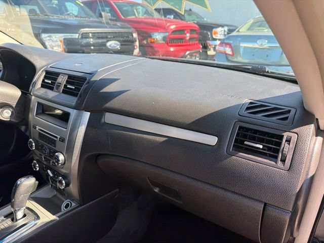Used 2011 Ford Fusion SE FWD image 20