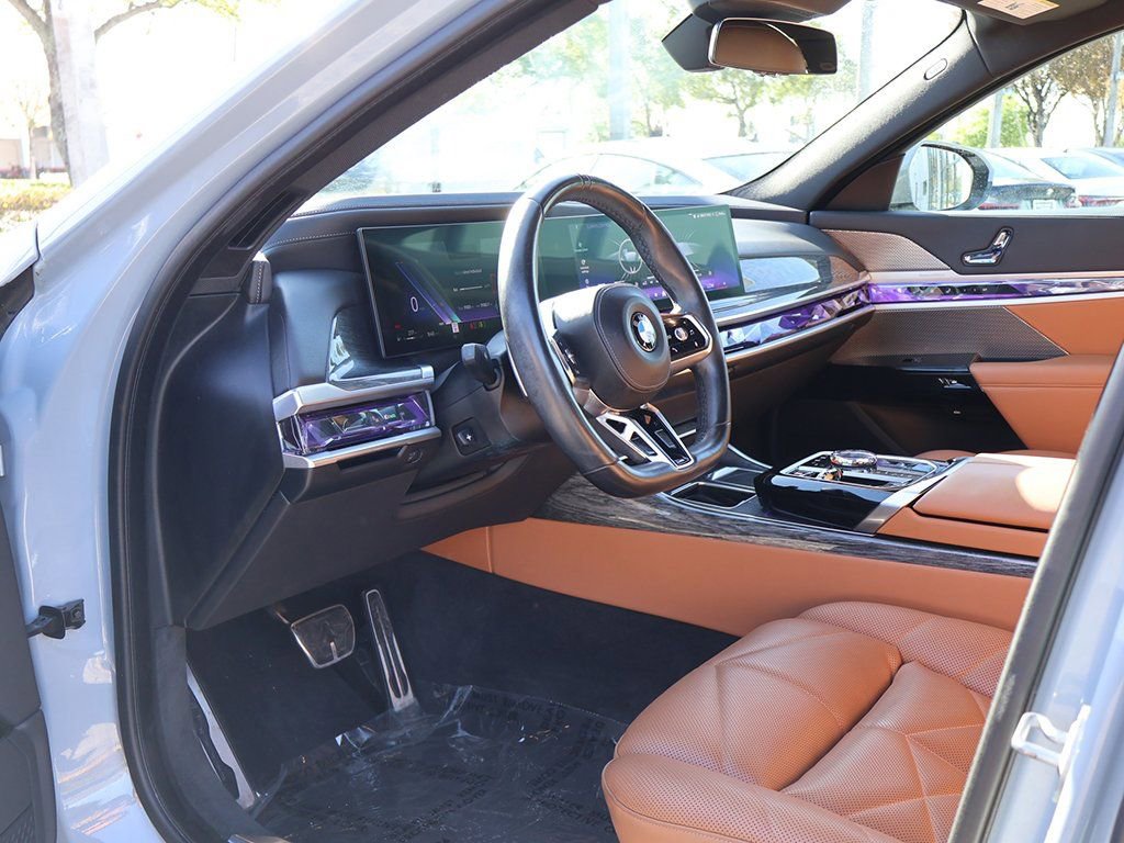 Used 2023 BMW 740i RWD image 28