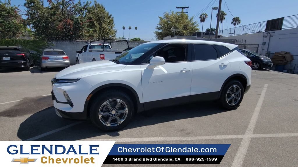 Certified 2025 Chevrolet Blazer LT AWD/4WD image 5