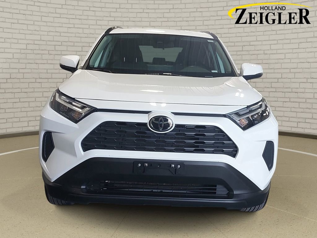 Used 2025 Toyota RAV4 XLE AWD/4WD video 2