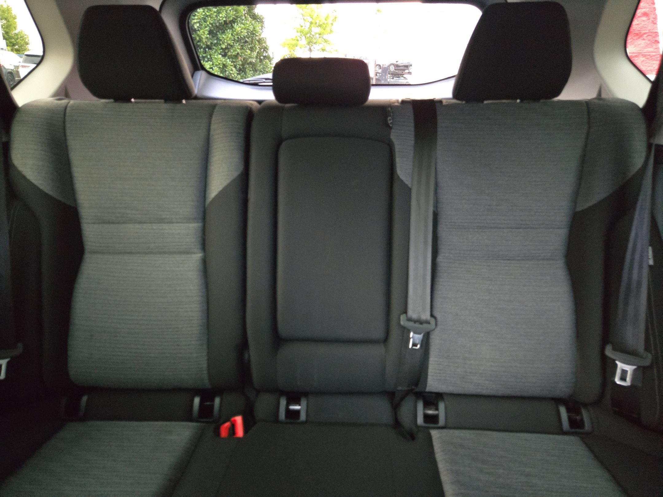 Used 2023 Nissan Rogue SV FWD image 13