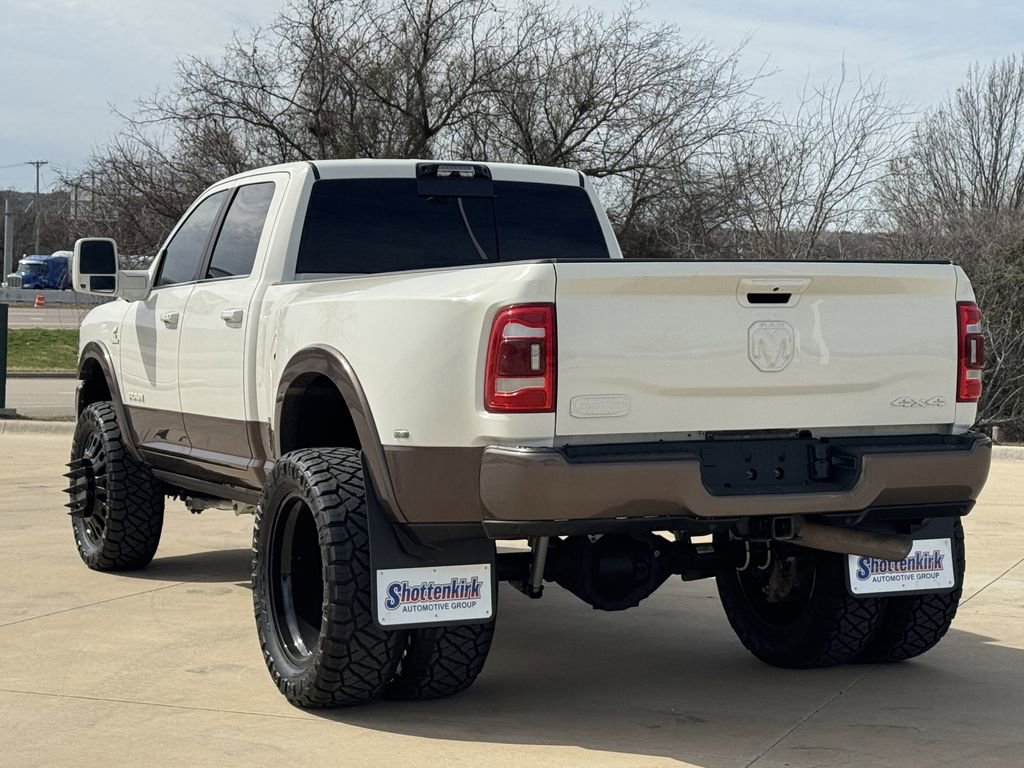 Used 2024 RAM 3500 Limited w/ Towing Technology Group image 4