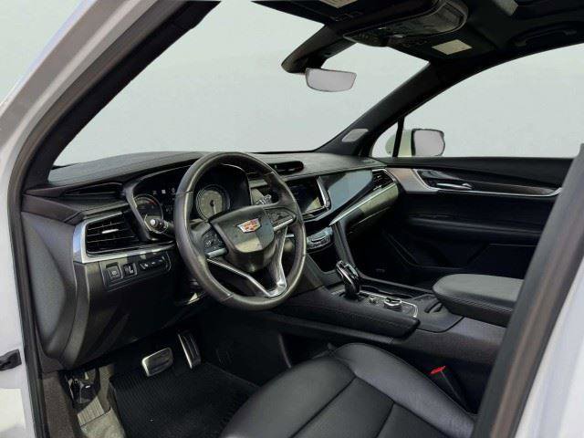 Used 2024 Cadillac XT6 Sport w/ Technology Package AWD/4WD image 22