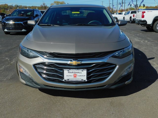 Used 2025 Chevrolet Malibu LT image 3