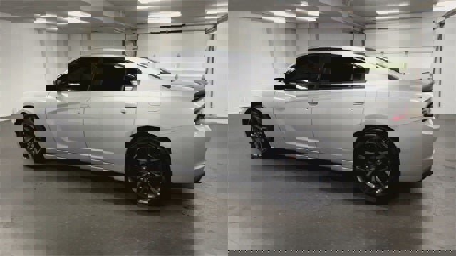 Used 2021 Dodge Charger SXT w/ Blacktop Package image 36