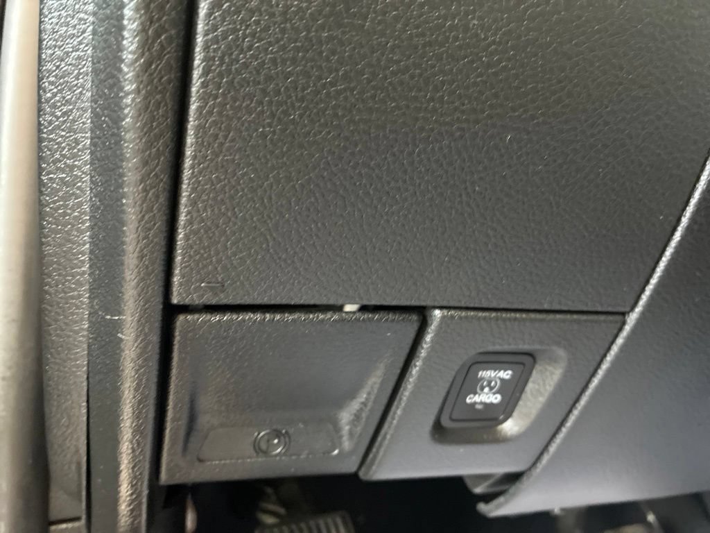 Used 2023 RAM 3500 Laramie AWD/4WD image 12