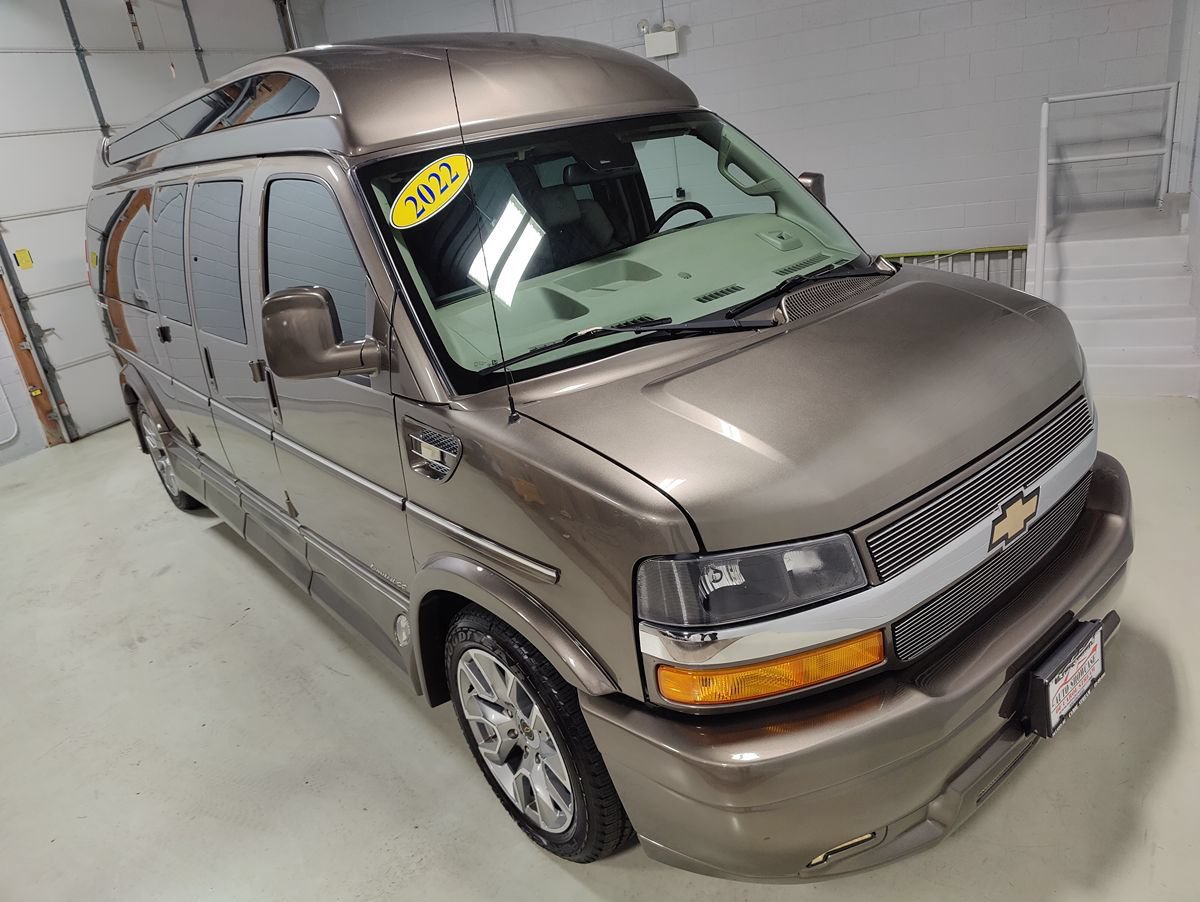 Used 2022 Chevrolet Express 2500 Extended w/ Enhanced Convenience Package RWD image 2