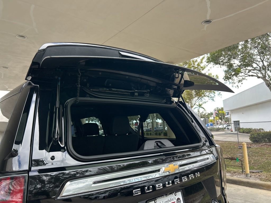 Used 2024 Chevrolet Suburban High Country w/ Advanced Technology Package image 39