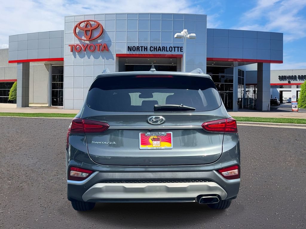 Used 2020 Hyundai Santa Fe SEL w/ Convenience + Premium Package FWD image 6