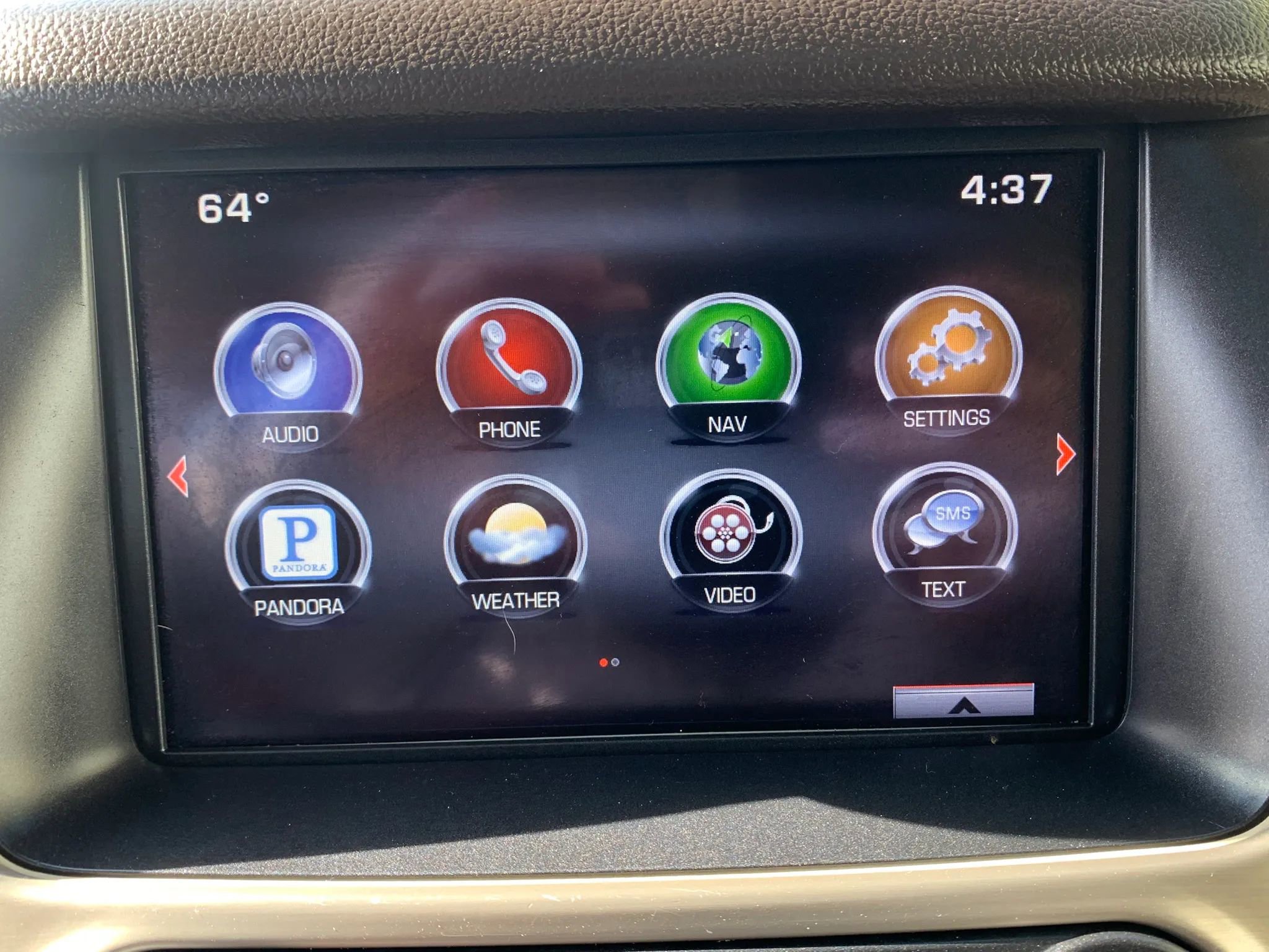 Used 2015 GMC Yukon XL Denali w/ Premium Package AWD/4WD image 28