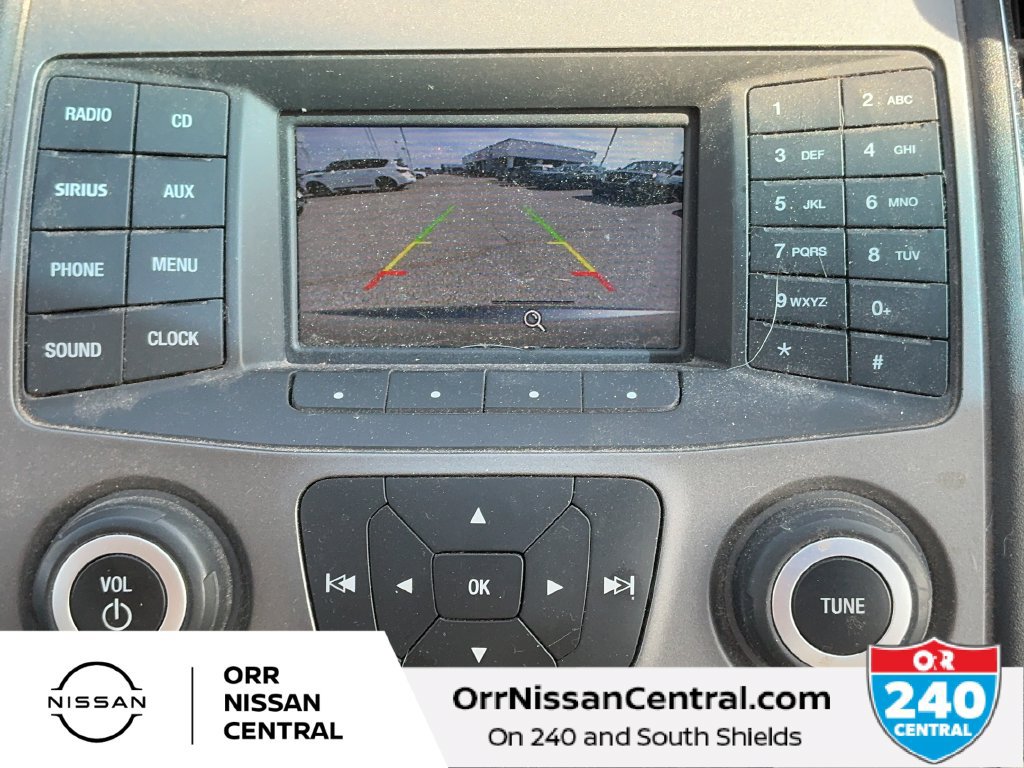 Used 2017 Ford Taurus SE FWD image 23