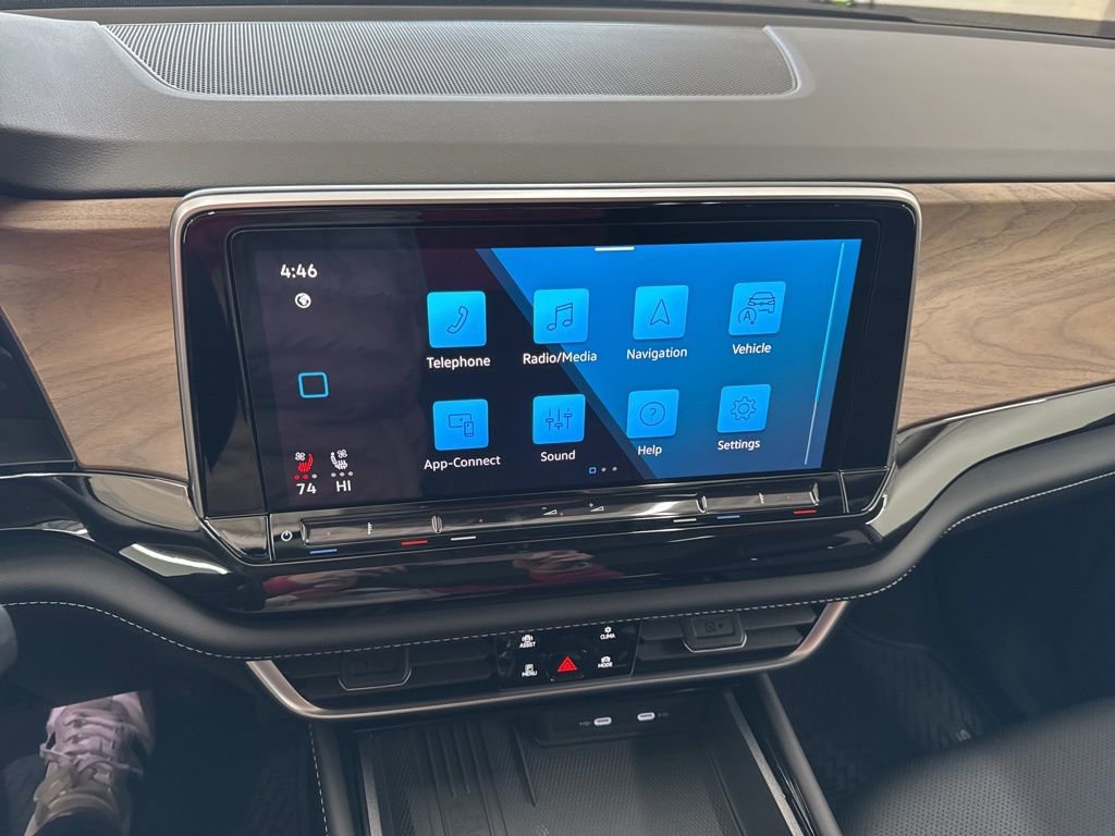 New 2026 Volkswagen Atlas SE image 9