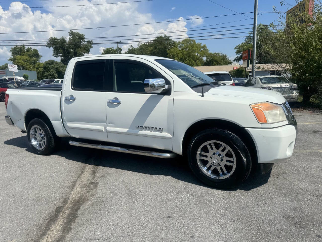 Used 2013 Nissan Titan SV image 11