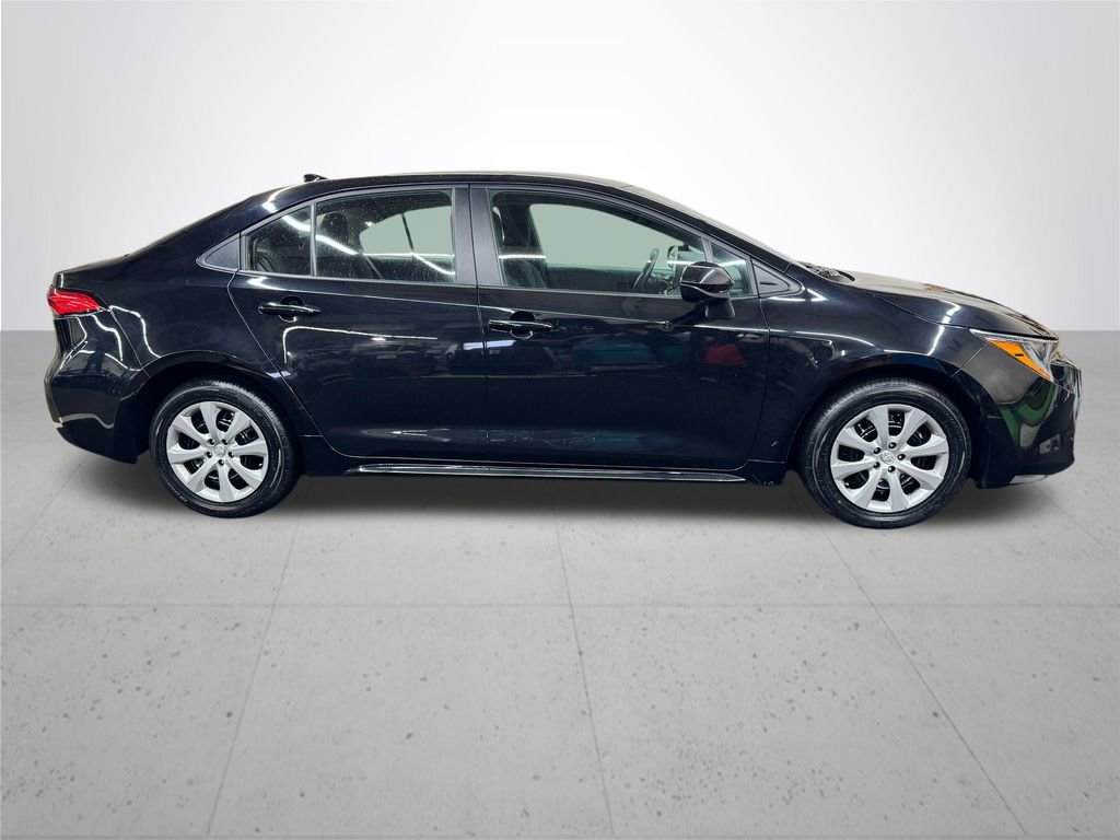 Used 2024 Toyota Corolla LE image 8