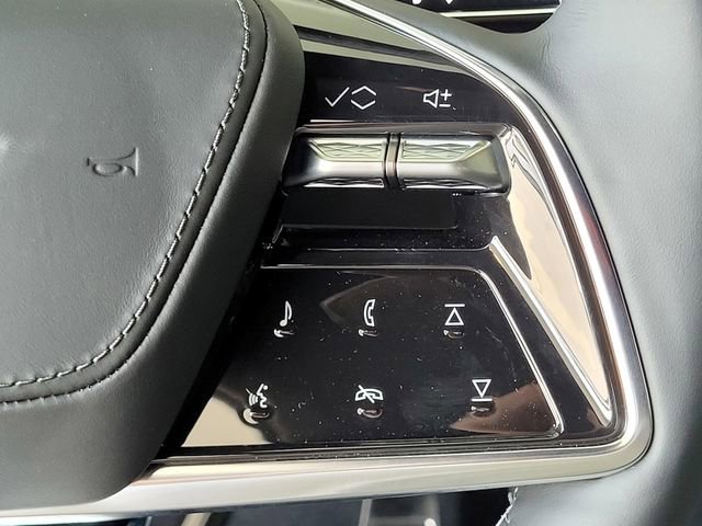 New 2026 Cadillac Lyriq V image 25