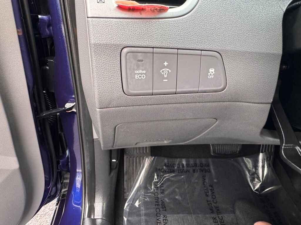 Used 2013 Hyundai Elantra GLS image 26