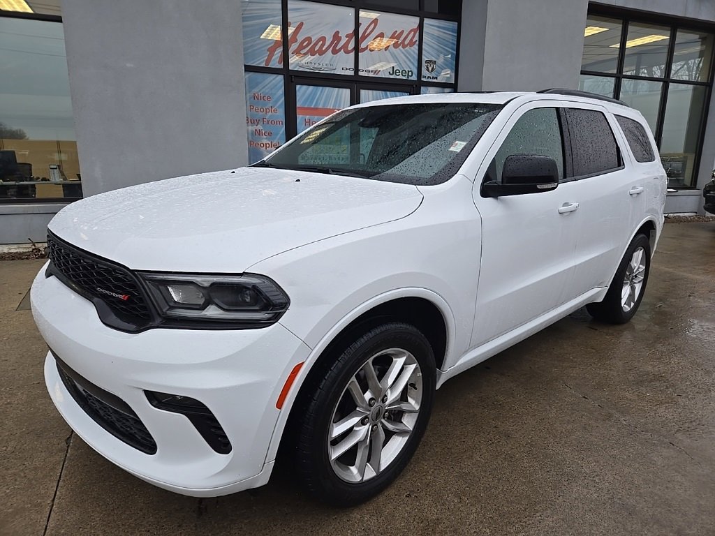 Used 2023 Dodge Durango GT image 2