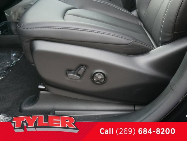 New 2027 Chrysler Pacifica Select FWD image 22