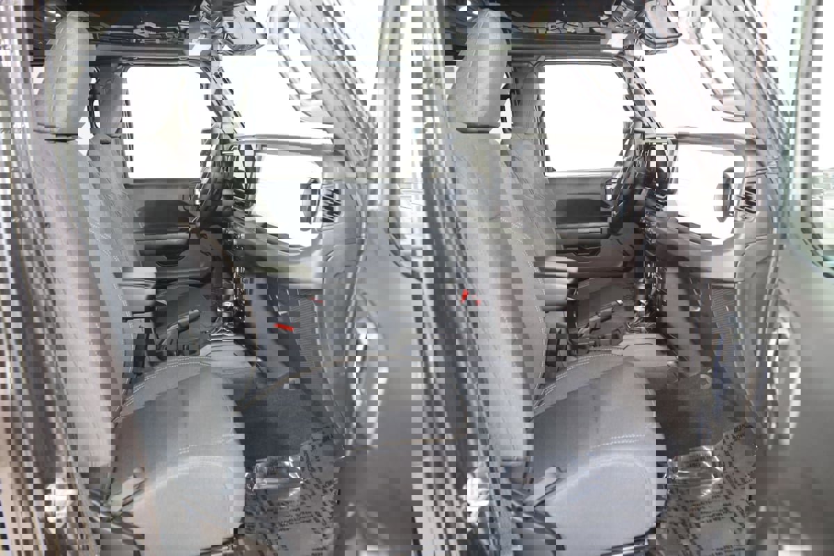 Used 2024 Jeep Wrangler Willys image 12