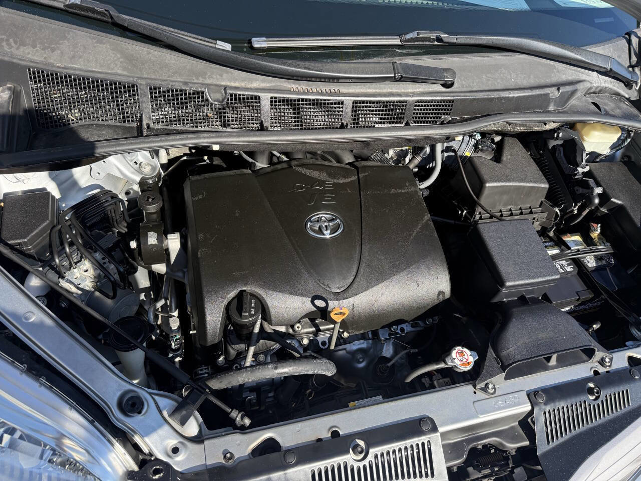 Used 2017 Toyota Sienna image 24