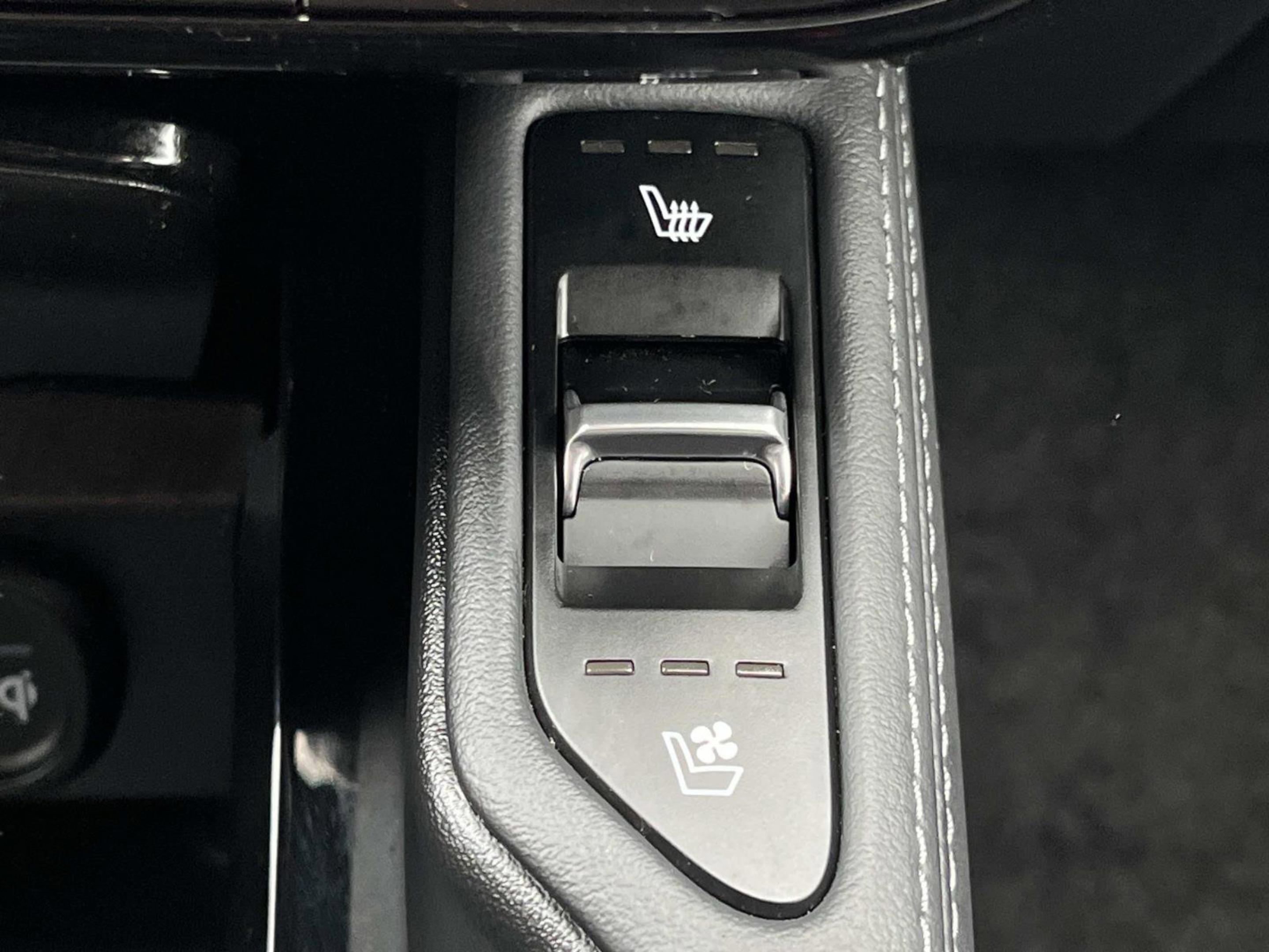 Used 2023 Kia Telluride SX X-Line image 43