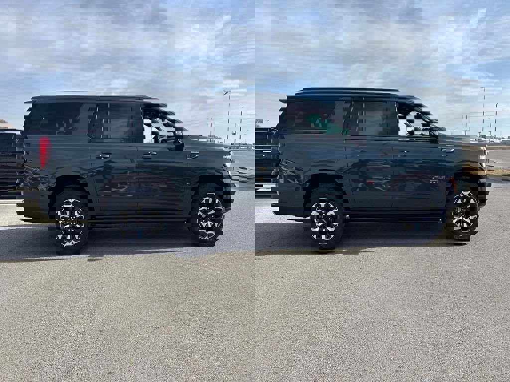 New 2026 GMC Yukon XL AT4 w/ AT4 Premium Plus Package image 8