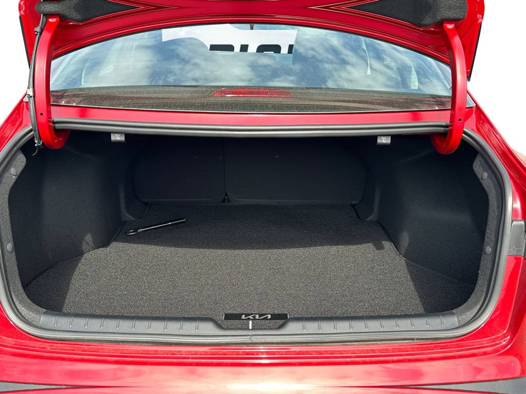 New 2026 Kia K4 FWD image 9