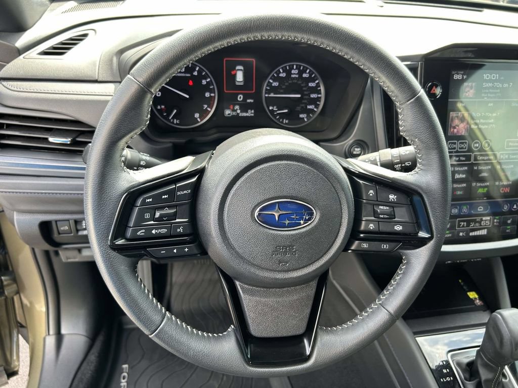 Used 2025 Subaru Forester Premium AWD/4WD image 14