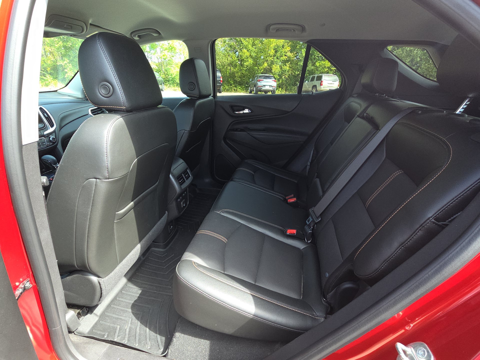 Used 2024 Chevrolet Equinox Premier FWD image 28
