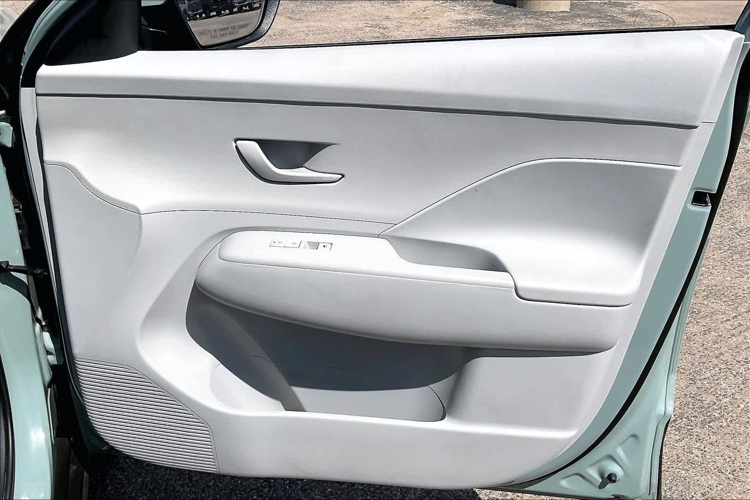 Used 2025 Hyundai Kona SEL FWD image 22