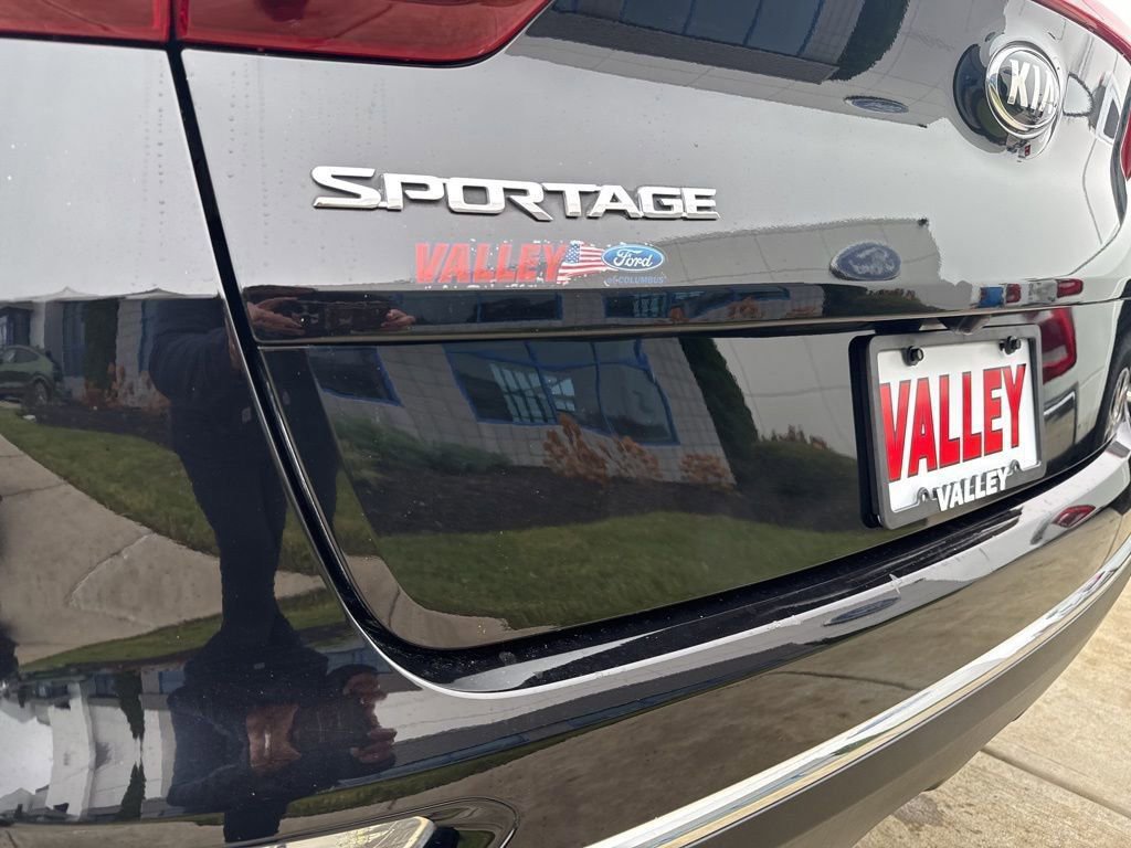Used 2022 Kia Sportage LX image 15