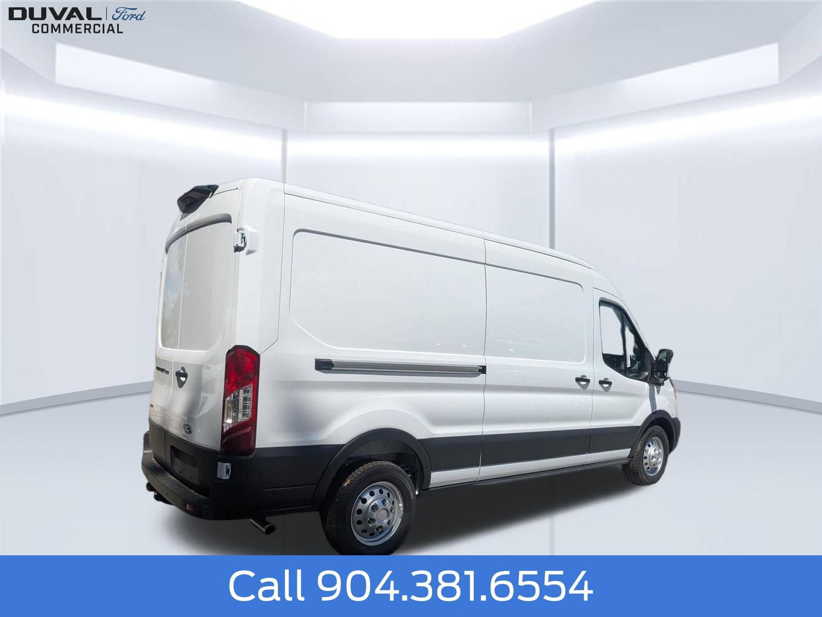 New 2026 Ford Transit 250 148 Medium Roof Extended AWD w/ Load Area Protection Package image 4