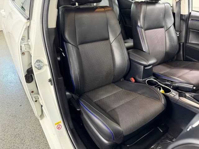 Used 2017 Toyota Corolla SE w/ Carpet Mat Package (TMS) FWD image 20